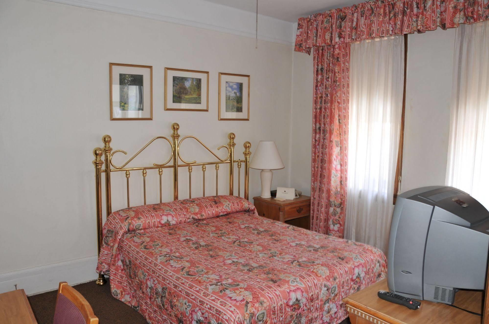 Inn At Lincoln Park Чикаго Екстер'єр фото